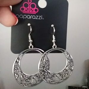 Round earings